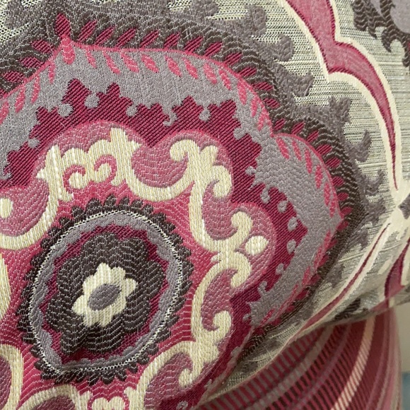 2 Pink/Grey oversized throw pillows!! - Picture 4 of 7